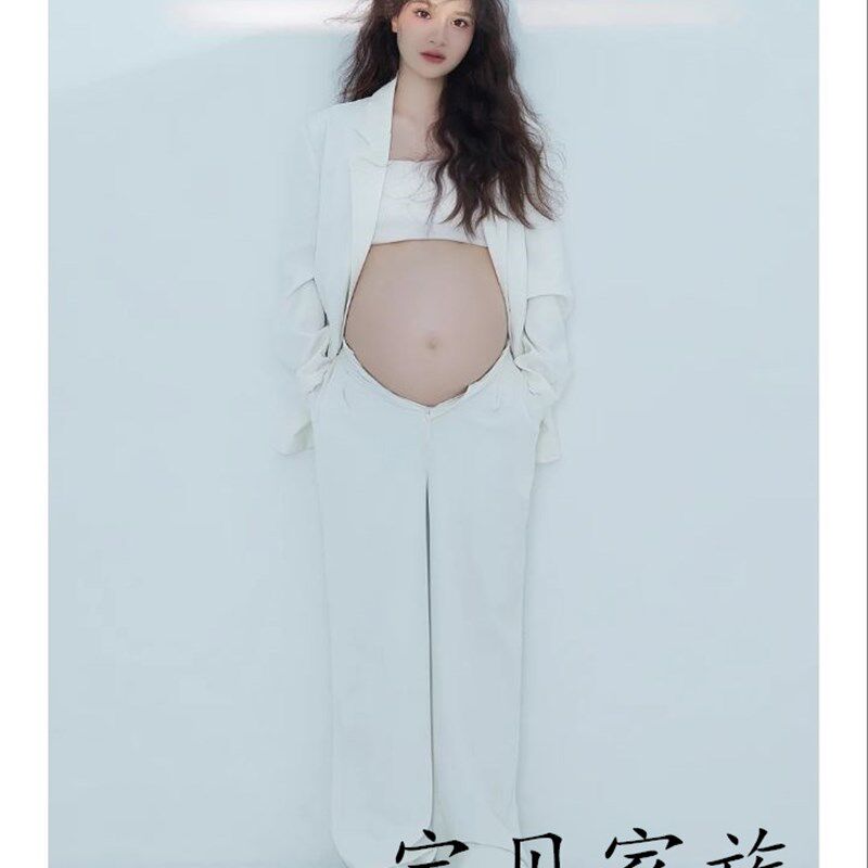影楼展会新款孕妇拍照摄影主题服装艺术照孕妈个性时尚简约白西装