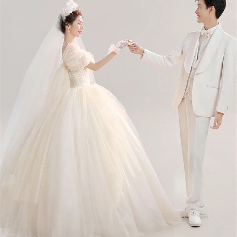新款影楼摄影主题时尚个性婚纱公主范泡袖礼服蓬蓬高级气质摄影服