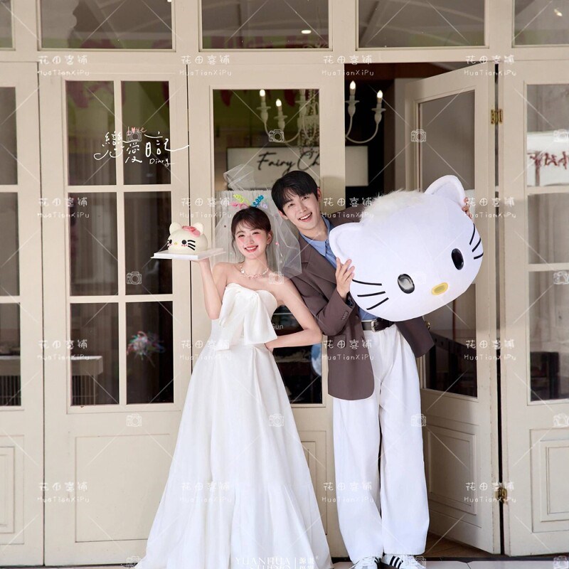 影楼主题服装法式轻婚纱新娘缎面旅拍外景领证登记小白裙订婚礼服