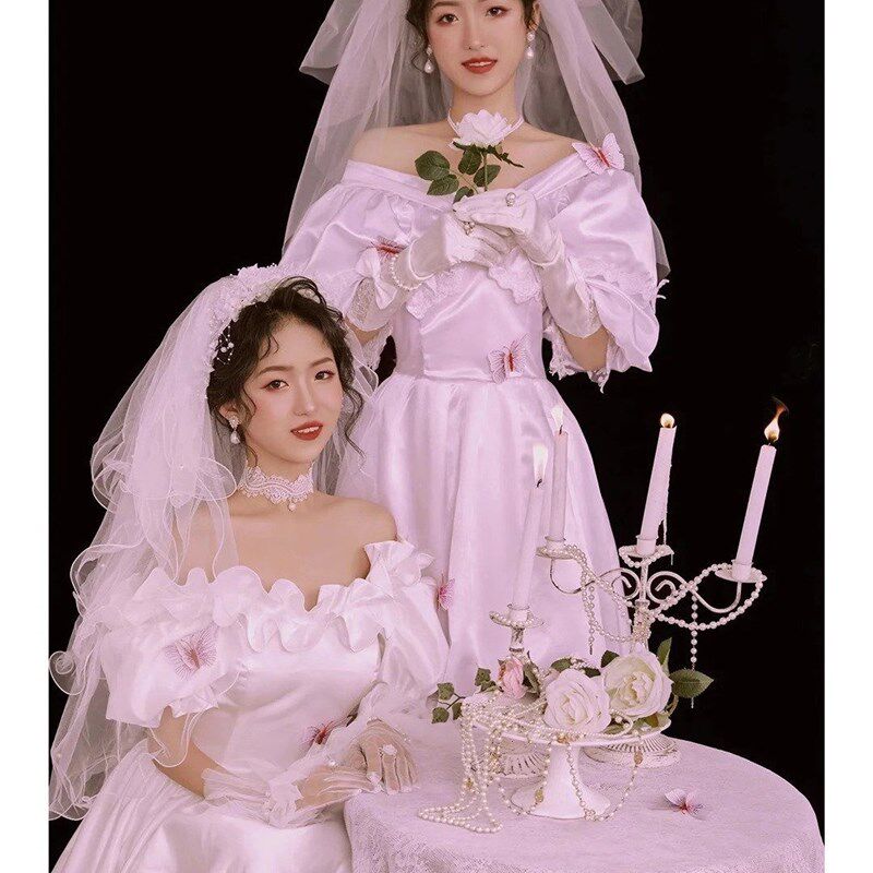 新款影楼主题服装复古婚纱港风法式宫延白色古董裙闺蜜写真摄影服