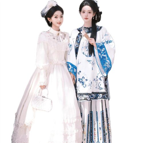 清汉服女和留洋大小姐闺蜜写真拍照服装复古风清朝格格服旅拍衣服