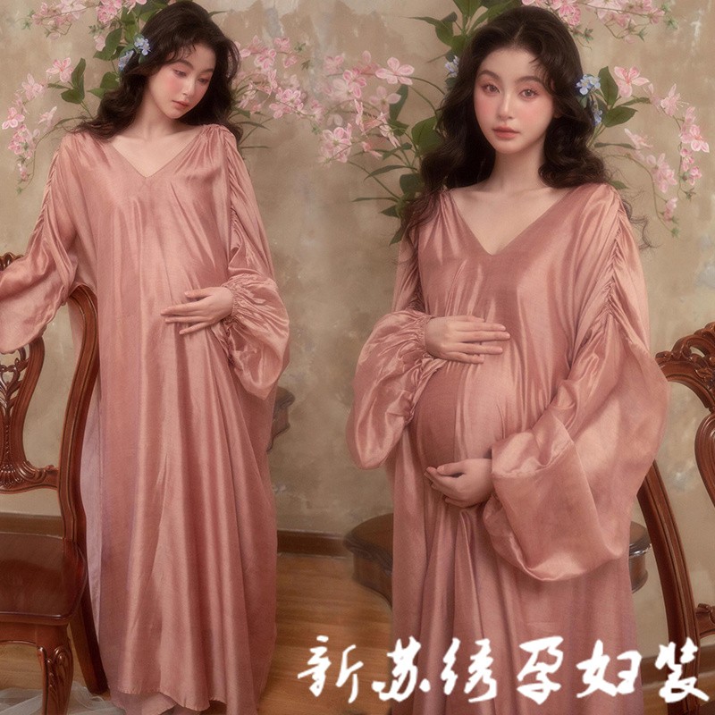 照相馆新款孕妈咪复古拍照服装法式油画风高级感长裙礼服艺术摄影