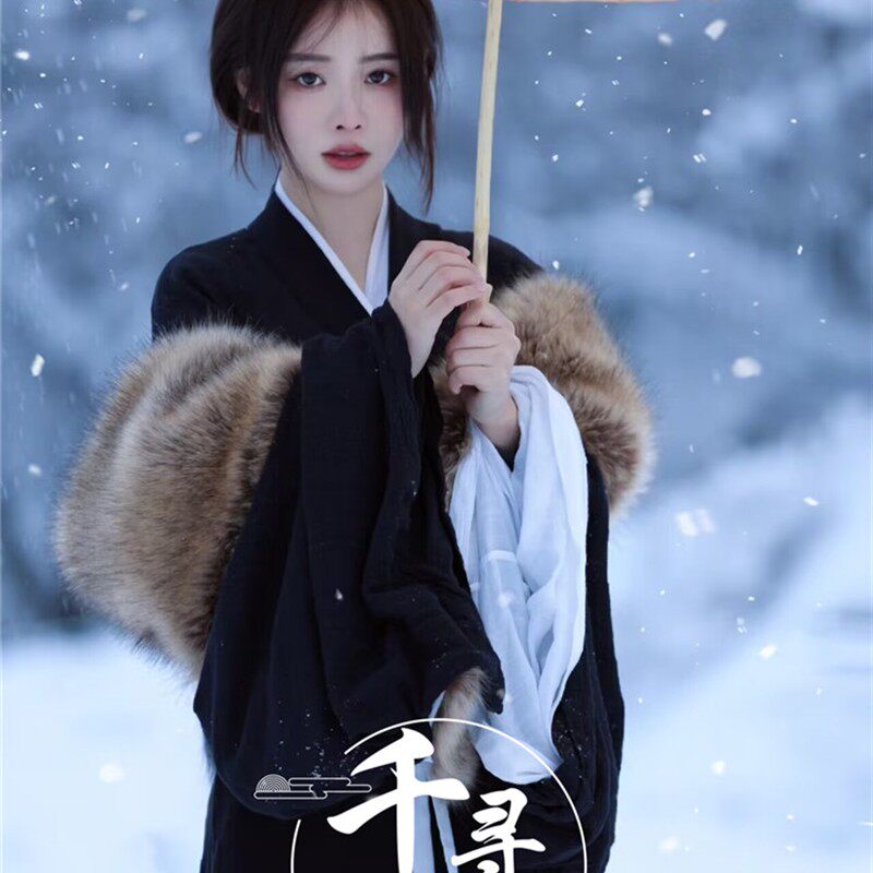 影楼主题汉服女魏晋风棉麻古装大袖衫飘逸冬日雪景超仙外景摄影服