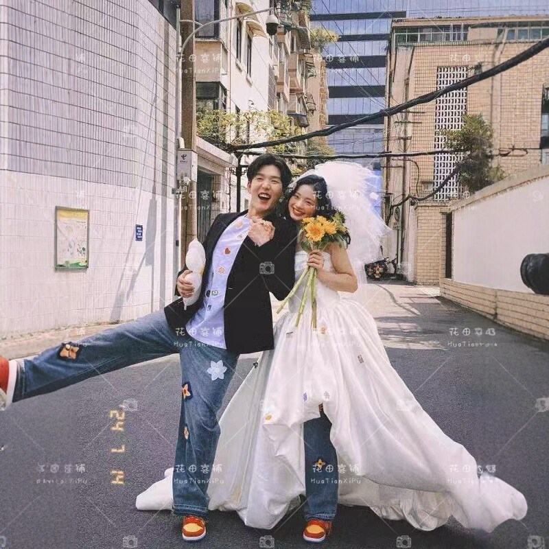 照相馆拍照旅拍主题服装街拍婚纱旅拍摄影情侣混搭抹胸前短后长礼