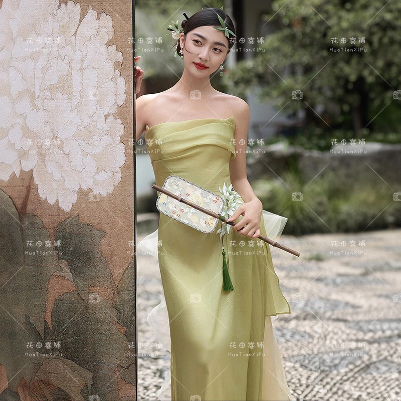 新款影楼主题拍照婚纱复古新中式江南园林风礼服摄影彩纱写真服装