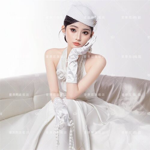 2026新款影楼韩系氛围感复古赫本风气质千金女神肖像艺术照写真服