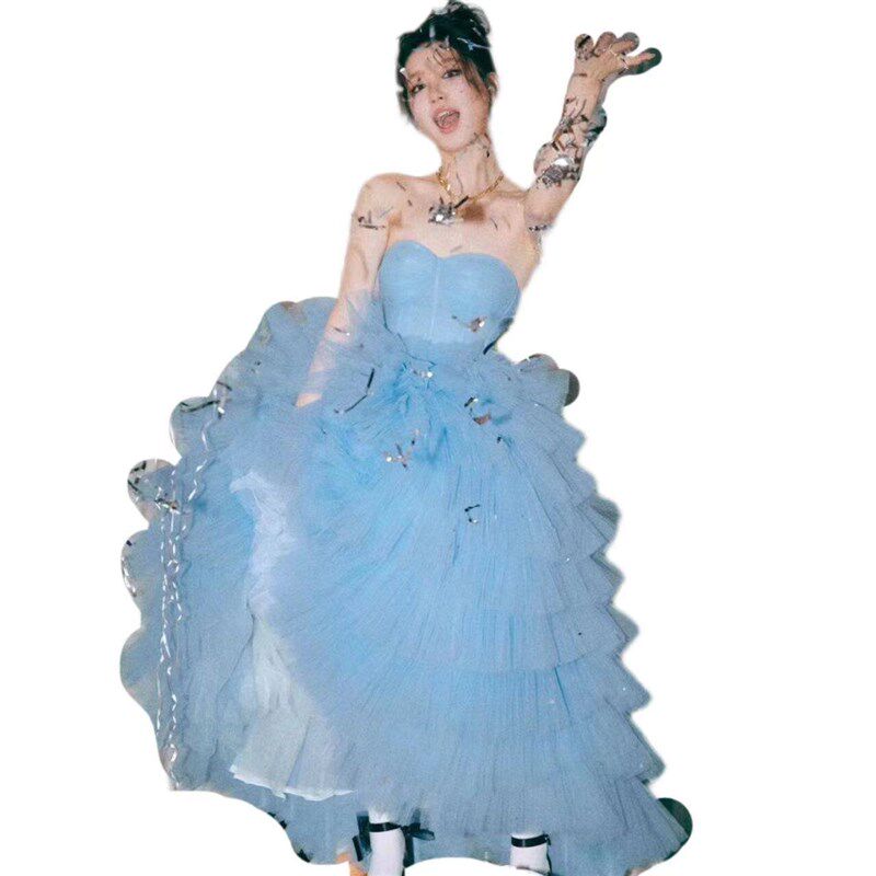 新款韩杂少女生日写真主题服装时尚小清新画报风轻婚纱艺术照摄影