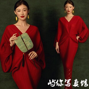 影楼新款个人高级感肖像照复古新中式清冷感简约大气艺术摄影服装