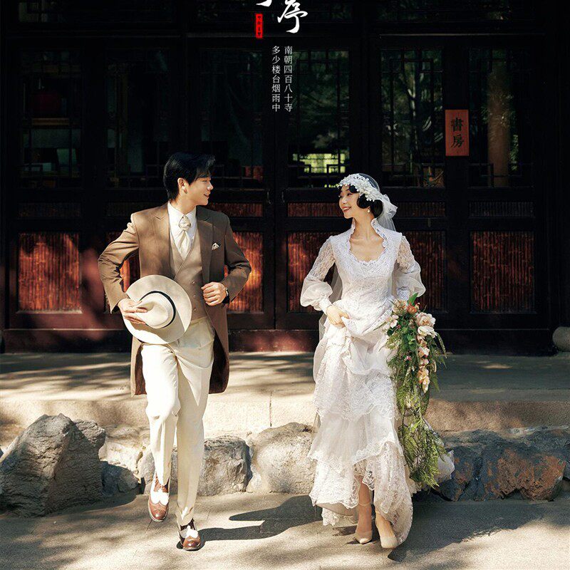 影楼主题拍照服装法式复古挂脖婚纱女白色蕾丝多层蛋糕裙摆婚纱