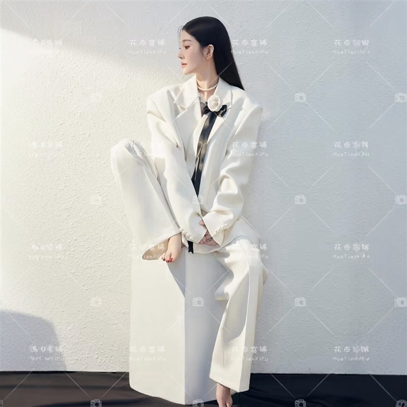 2026展会新款韩系御姐写真形象照拽姐肖像艺术摄影西装职业照套装