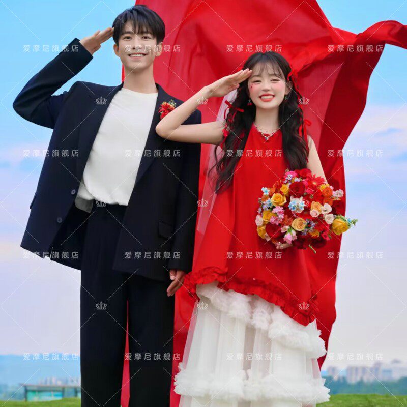 2025新款红色喜嫁结婚订婚晨袍森系旅拍轻婚纱新娘甜美套装礼服裙