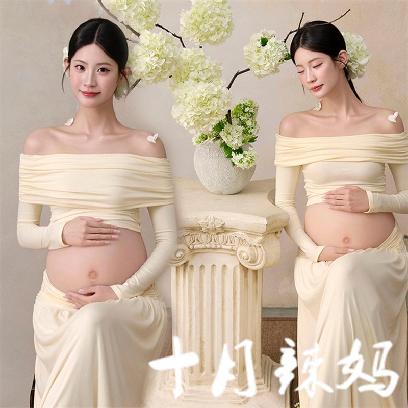 孕妇拍照服装影楼新款优雅简约风高级感居家写真孕妈咪艺术照摄影