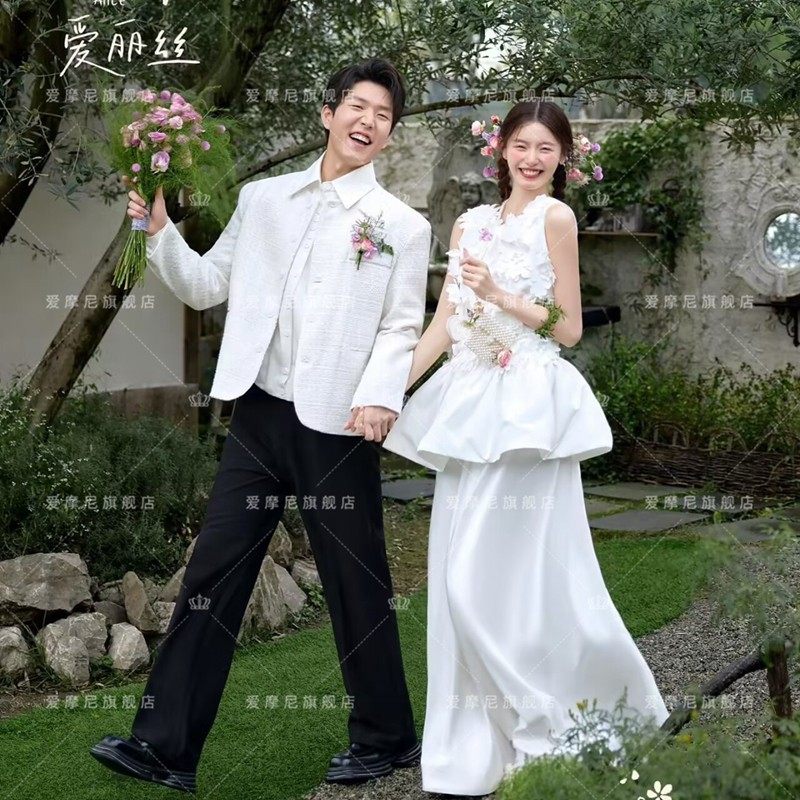 影楼主题新款韩式简约小众白色小清新情侣婚纱照摄影高级感礼服裙,男装,其他民族服装,淘宝优惠券,粉丝福利购,淘宝优惠卷