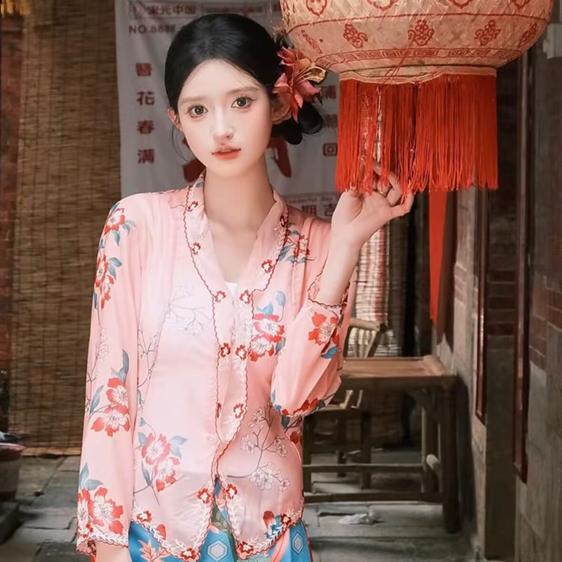 新款泉州簪花小娘惹服装女旅拍小清新少数民族服装写真摄影服套装