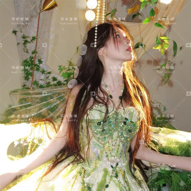 新款影楼绿野仙踪精灵发光氛围感森系少女油画风写真艺术照服装