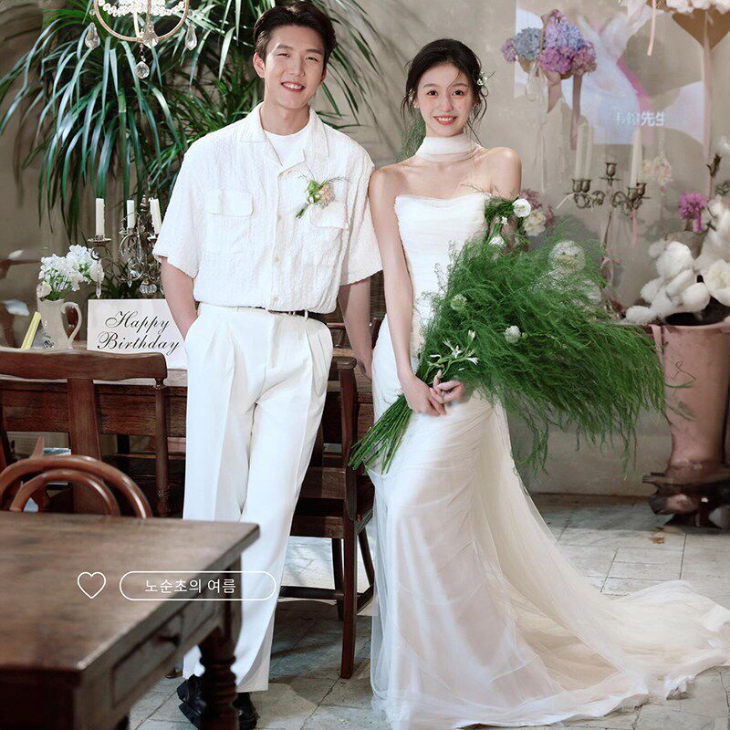 2024照相馆主题服装鱼尾轻婚纱白色抹胸简约超仙出门迎宾晨跑礼服