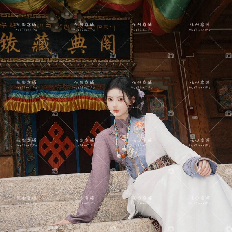 西藏新款旅拍摄影藏族服饰网红藏袍藏服拉萨民族云南写真拍照服装