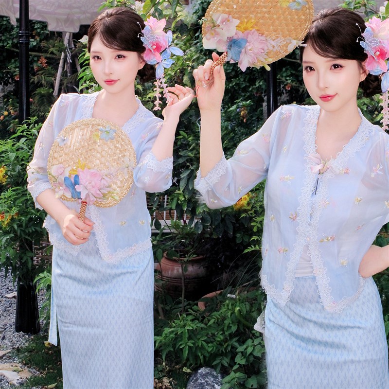 照相馆新款少数民族清新簪花西双版纳旅拍服小娘刺绣写真摄影服装