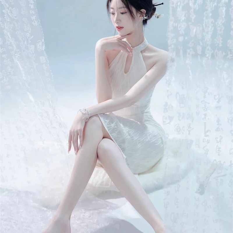 新款影楼个人艺术照新中式气质改良版白色旗袍性感写真拍照服装
