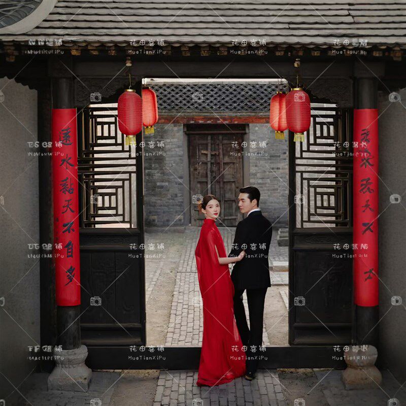 晨袍新娘高级感小众订婚礼服红色轻婚纱连衣裙两件套新中式敬酒服