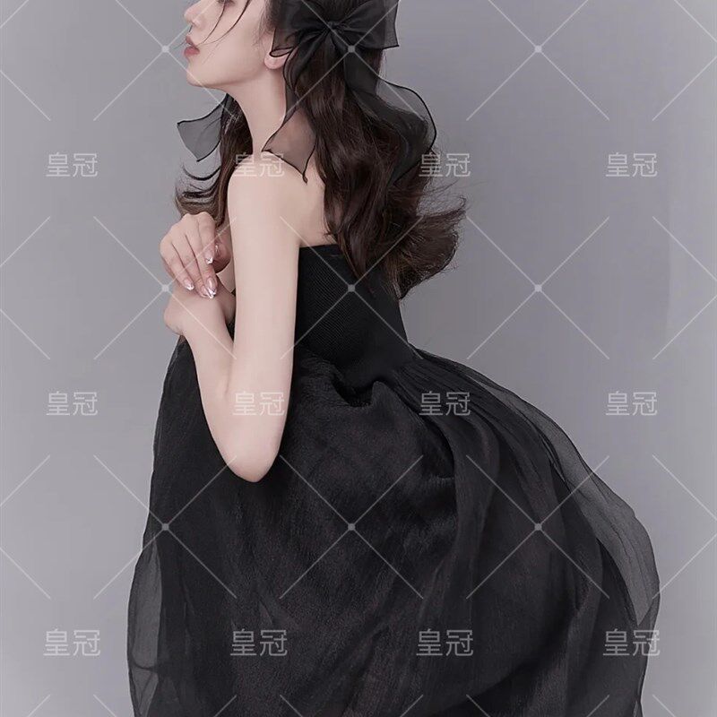 新款影楼主题黑色抹胸小礼服韩系纯欲风棚拍写真气质复古赫本婚纱