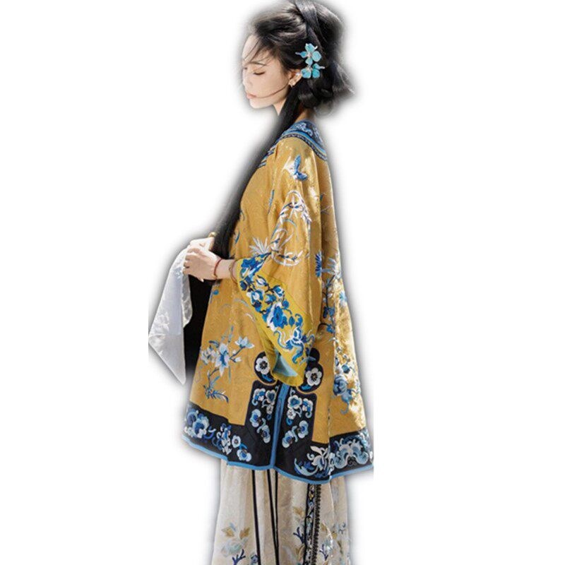 新中式汉服女复古黄色格格服装清朝宫廷风旗装少女旅拍写真摄影服