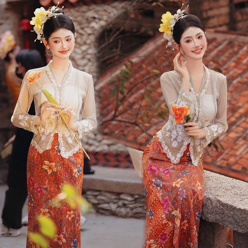 新款小娘惹簪花旅拍服女西双版纳少数民族刺绣服装小清新摄影服装