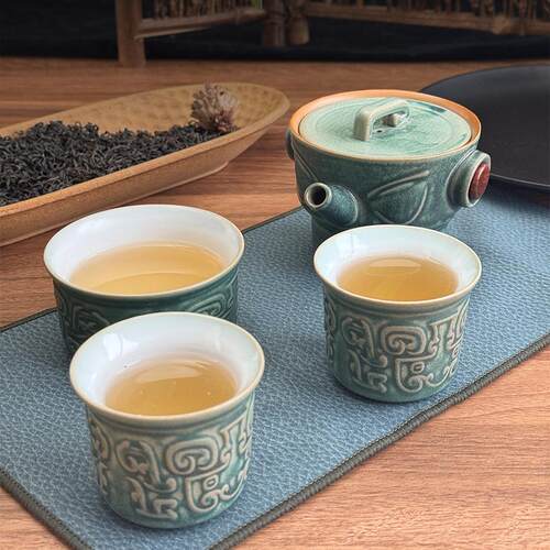三星堆复古文创陶瓷快客杯便携式一壶两杯户外露营旅行茶具