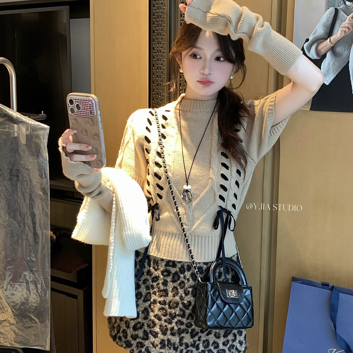 Y.JIA 伊嘉-系抽绳绑带百搭圆领修身显瘦保暖毛衣(配袖套)1338-55