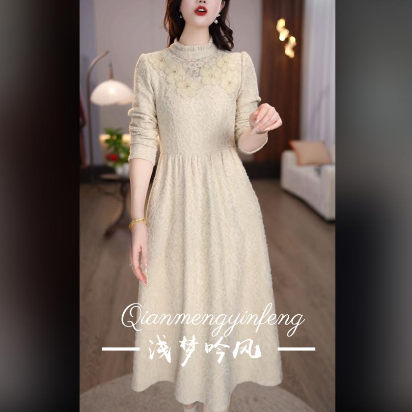 冬季浮花显瘦轻奢中长连衣裙