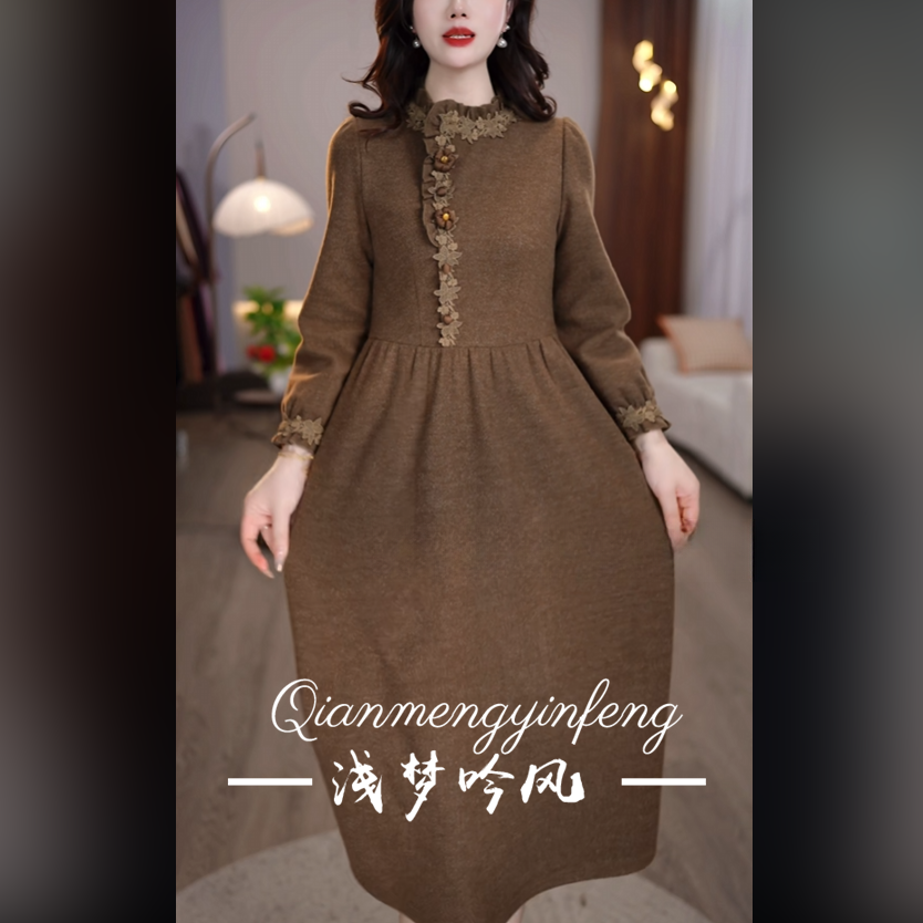 2025冬款咖色精致花边点缀优雅气质显瘦复古中长款连衣裙M-4XL