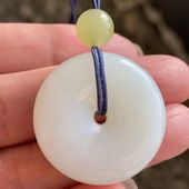 推荐 高端和田白玉且末料平安扣吊坠密度过肉眼油性一流饱满圆润