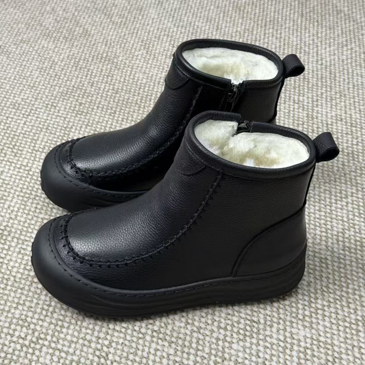 冬季妈妈鞋软皮软底加绒保暖老人皮鞋中老年人棉鞋女防滑鞋子