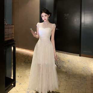 2026新款蕾丝仙女高领网纱长裙白皙收腰亮片连衣裙温柔风大摆飘逸