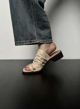 Fermina 褶皱软羊皮夹趾拖鞋女夏季外穿套趾凉拖2024新款平跟凉鞋