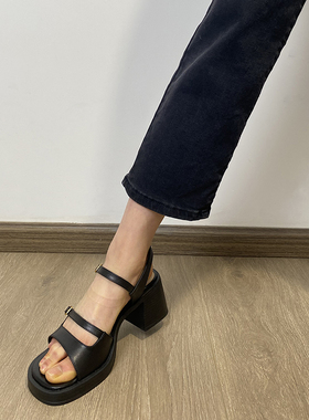 Fermina 黑色厚底粗跟凉鞋女百搭学院风露趾一字带高跟凉鞋夏季新