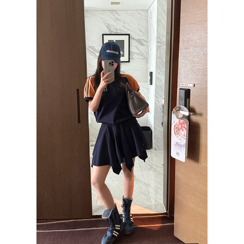 Scout 美高棒球俱乐部 运动感拼色活力感卫衣式T恤半裙女两件套