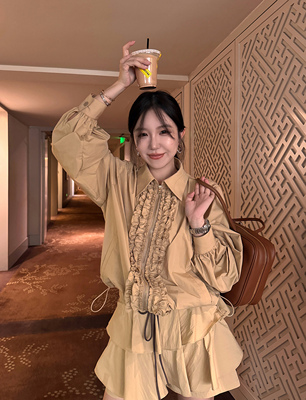 俏皮与工装感风衣套组