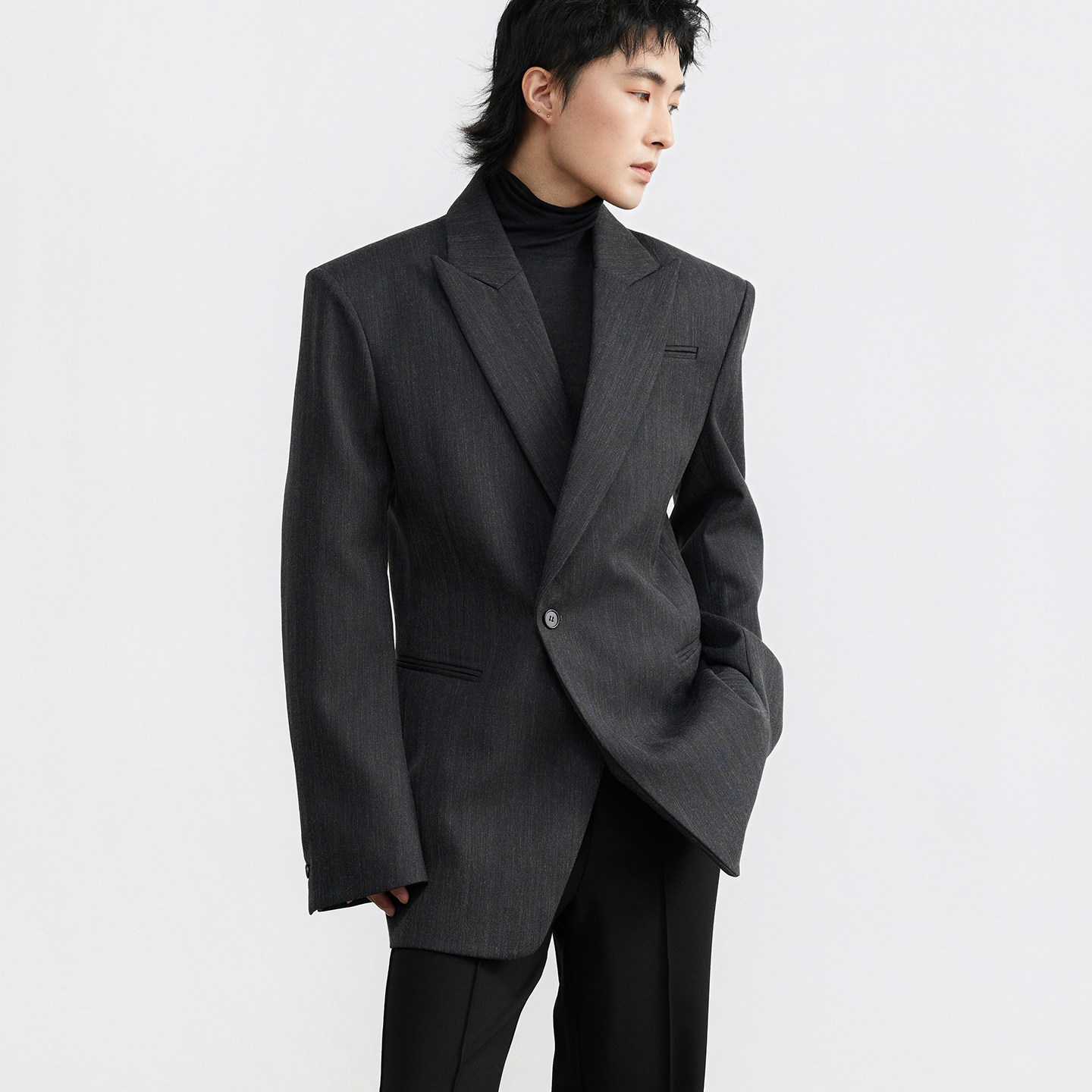 三木公白 复古收腰廓形西装中长款高级感 宽松垫肩西服外套简约潮