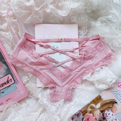 法式交叉带爱心金属蕾丝边内裤