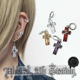 MAS救护所 镀白金耳扣石榴红 超闪 3A级锆石 白色 十字架耳环