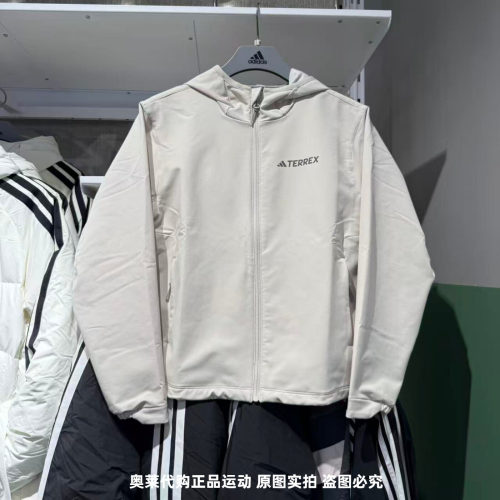 Adidas阿迪达斯女子25秋冬新款户外连帽夹克外套软壳冲锋衣JV6235