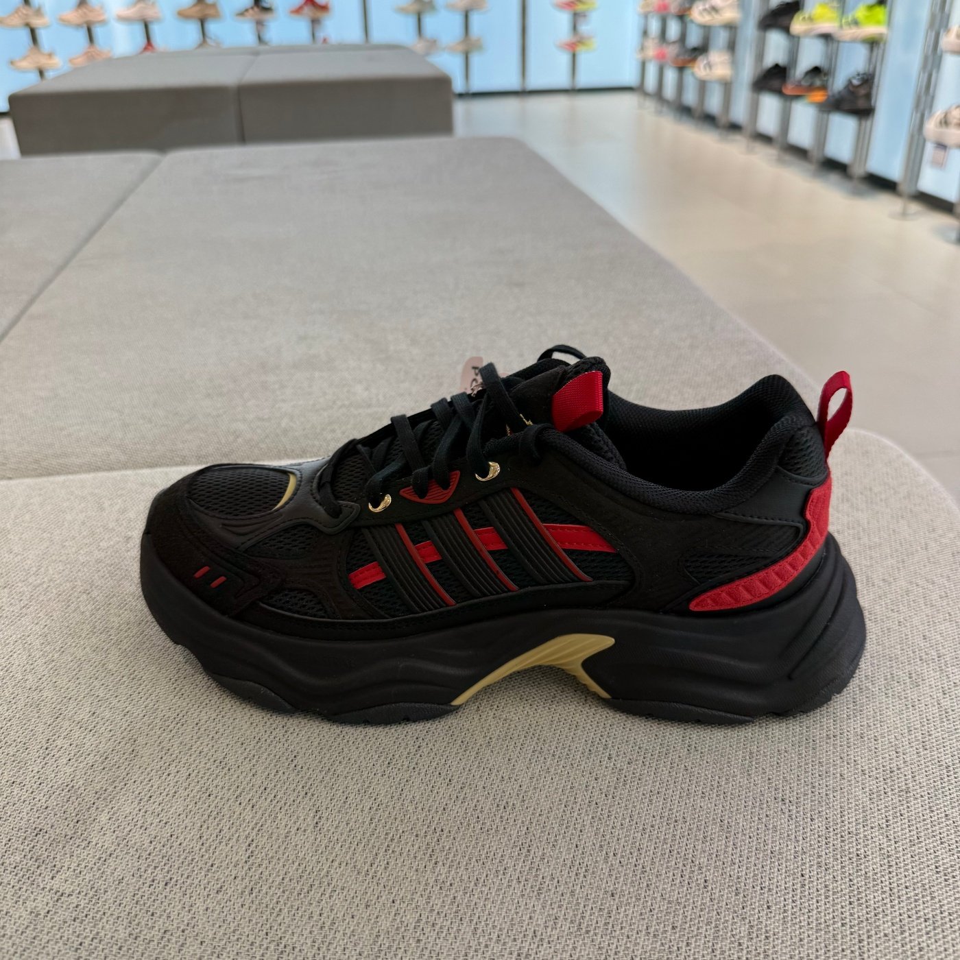 Adidas阿迪达斯运动鞋男女马年新年款复古机甲鞋休闲老爹鞋KI1845,运动鞋new,运动休闲鞋,淘宝优惠券,粉丝福利购,淘宝优惠卷