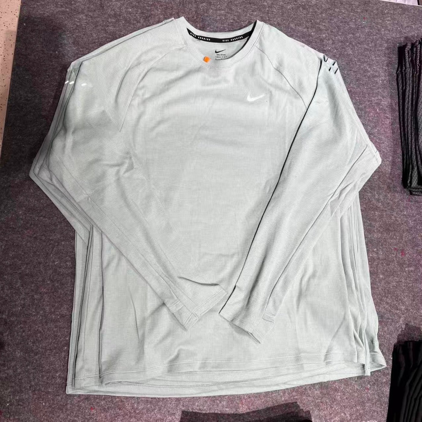 Nike耐克男25秋新款训练健身反光速干透气长袖运动T恤 HV2706-017,运动服/休闲服装,运动T恤,淘宝优惠券,粉丝福利购,淘宝优惠卷