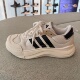 Adidas阿迪达斯 IH6060 厚底圆头耐磨运动休闲板鞋 MAXXCOURT SPW
