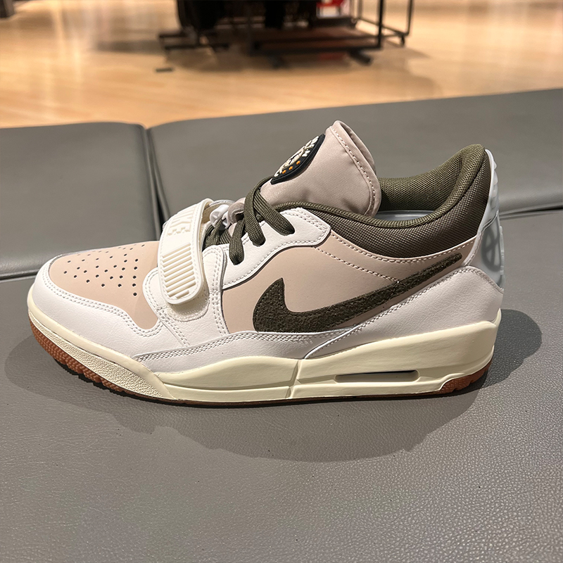 NIKE耐克男25夏季新款运动休闲耐磨缓震复古篮球板鞋IB8856-121