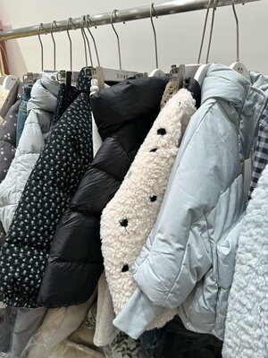 线下高端精品童装中大童男女童宝宝冬季新品羽绒服直播抢先购