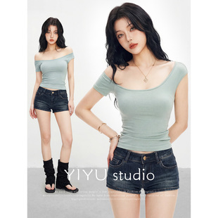 【伊予YiYu】美式辣妹斜肩露背短袖t恤修身上衣中腰百搭牛仔短裤