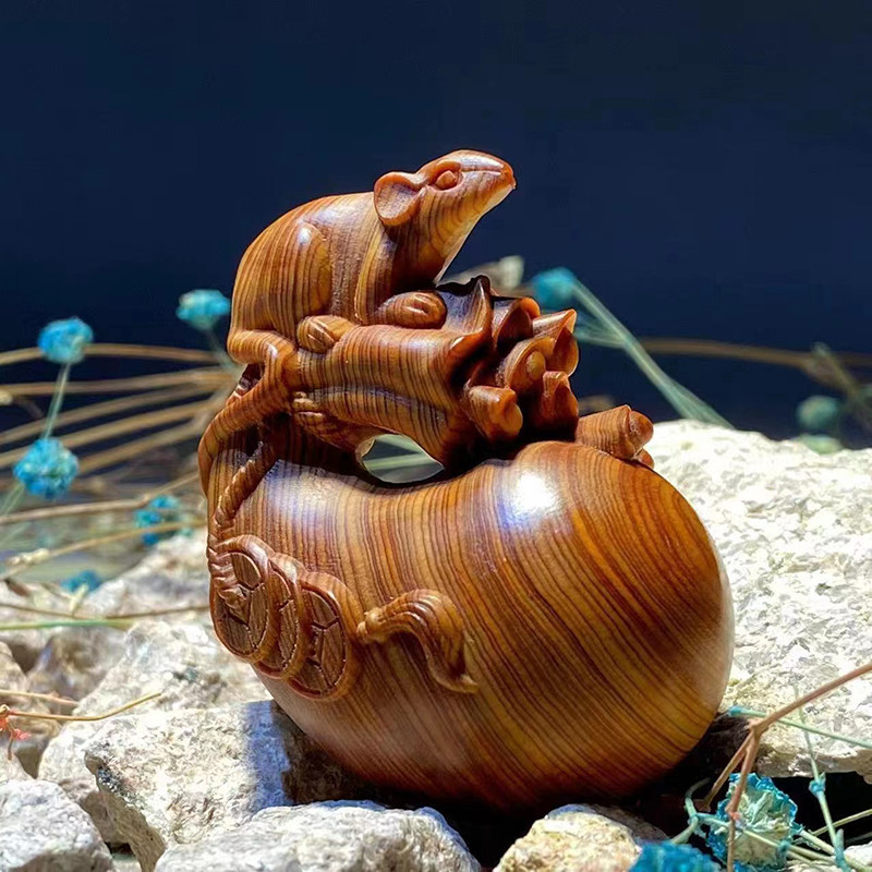崖柏木老鼠手把件高油实木文玩代代鼠钱太行陈化红油料木雕钱袋子