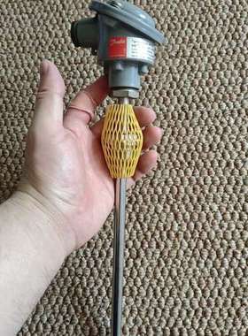 丹佛斯温度传感器，084Z8233，-50至+200℃，尾长